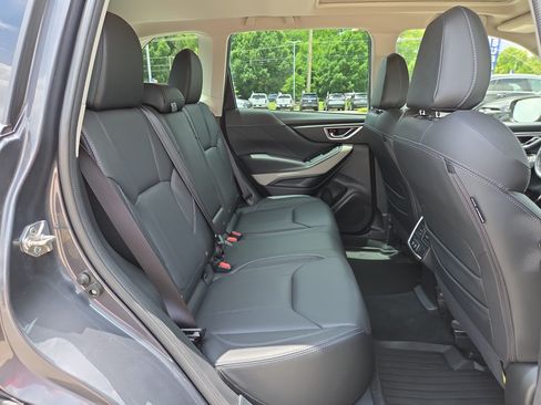 Used 2023 Subaru Forester Limited AWD/4WD image 14