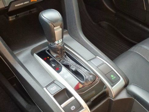 Used 2021 Honda Civic Touring image 12