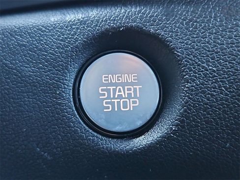 Certified 2025 Kia Sorento EX w/ Panoramic Sunroof Package image 23