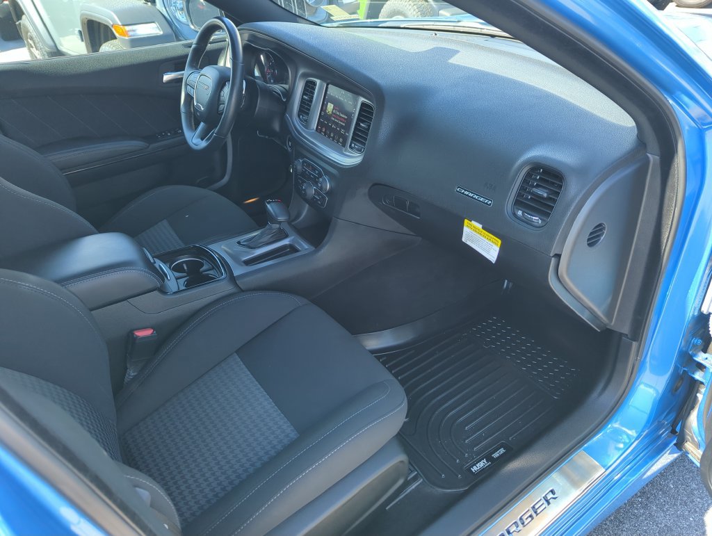 Used 2023 Dodge Charger R/T w/ Blacktop Package RWD image 32