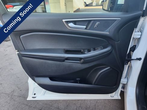 Used 2018 Ford Edge SEL w/ Equipment Group 201A FWD image 16