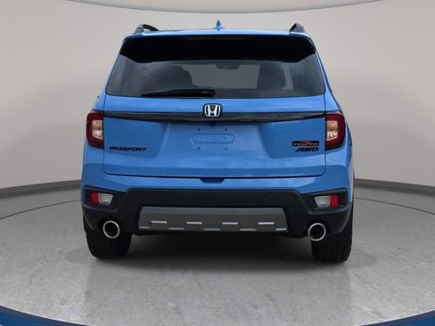 Used 2024 Honda Passport TrailSport image 7