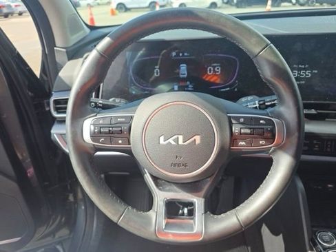 Certified 2025 Kia Sportage EX FWD image 8