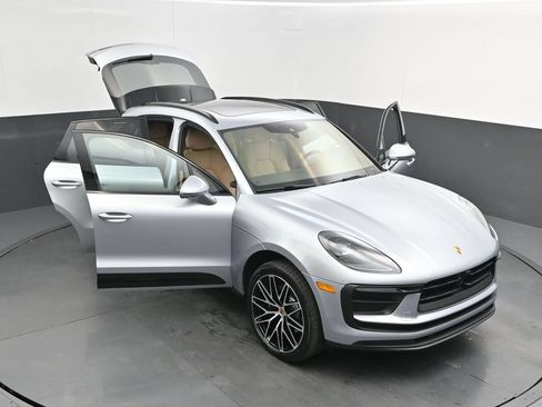 New 2026 Porsche Macan AWD/4WD image 47