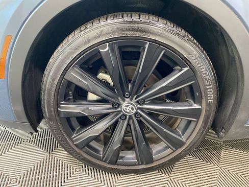 Certified 2026 Toyota Crown AWD/4WD image 19