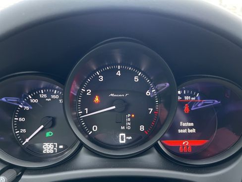 Used 2025 Porsche Macan Turbo image 69