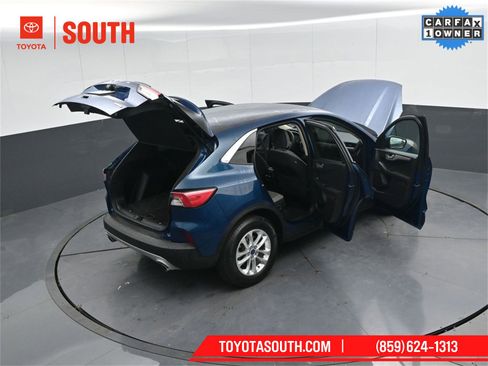 Used 2020 Ford Escape SE image 58