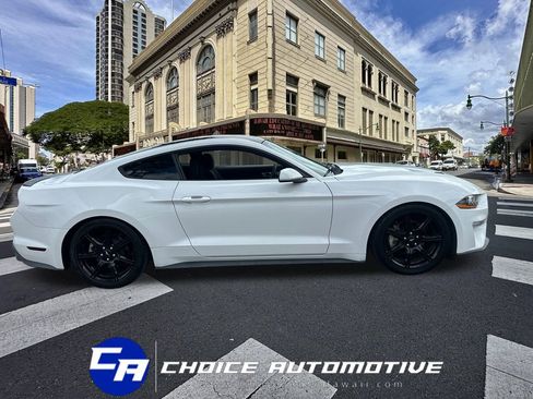 Used 2020 Ford Mustang Coupe w/ Equipment Group 101A RWD image 9