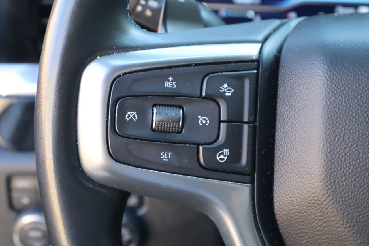 Used 2023 Chevrolet Silverado 1500 LTZ AWD/4WD image 12