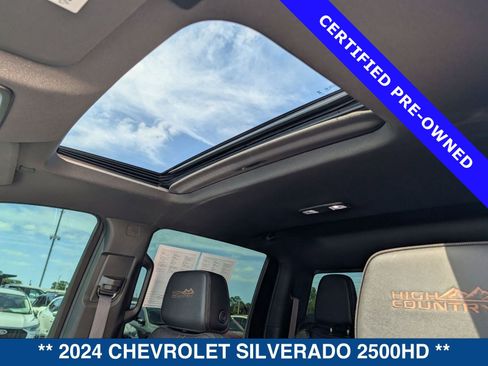 Used 2024 Chevrolet Silverado 2500 High Country w/ High Country Premium Package AWD/4WD image 24