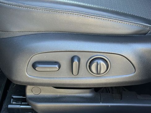 Used 2022 Buick Encore GX Select image 14
