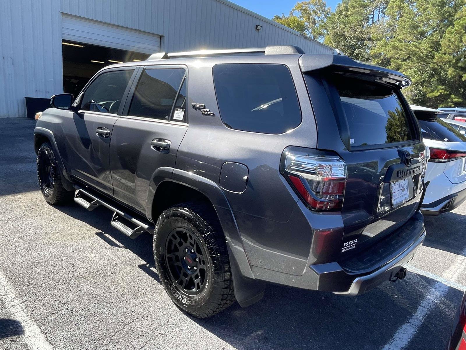 Used 2021 Toyota 4Runner TRD Off-Road AWD/4WD image 3