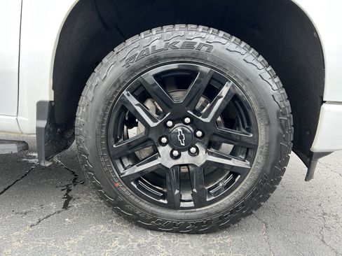 Used 2024 Chevrolet Silverado 1500 RST AWD/4WD image 13