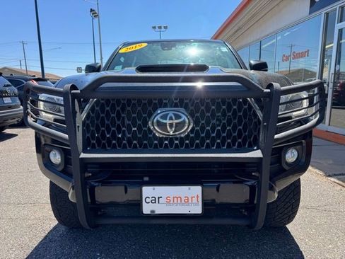 Used 2019 Toyota Tacoma TRD Sport AWD/4WD image 2