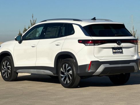 New 2026 Volkswagen Tiguan S image 6