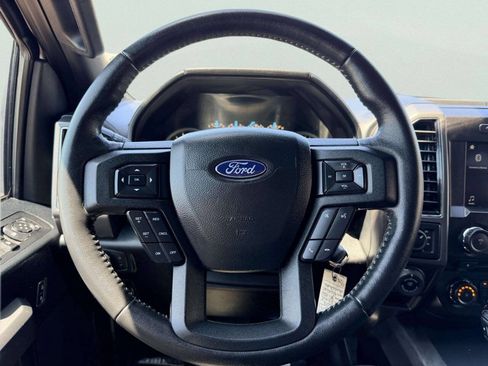 Used 2018 Ford F150 XLT w/ Equipment Group 302A Luxury AWD/4WD image 28