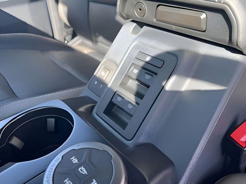 New 2025 Ford Bronco Outer Banks image 17