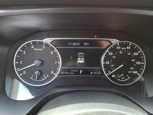 Used 2024 Nissan Rogue SV FWD image 15