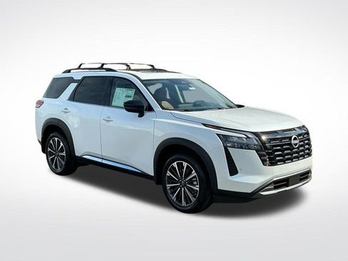 New 2026 Nissan Pathfinder Platinum image 9