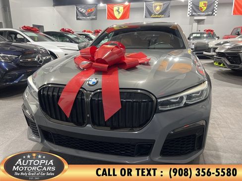 Used 2022 BMW 740i w/ M Sport Package RWD image 1