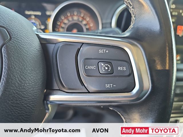 Used 2020 Jeep Gladiator Overland AWD/4WD image 14