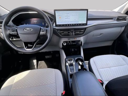 Used 2025 Ford Escape Active w/ Active Premium Tech Pack FWD image 15