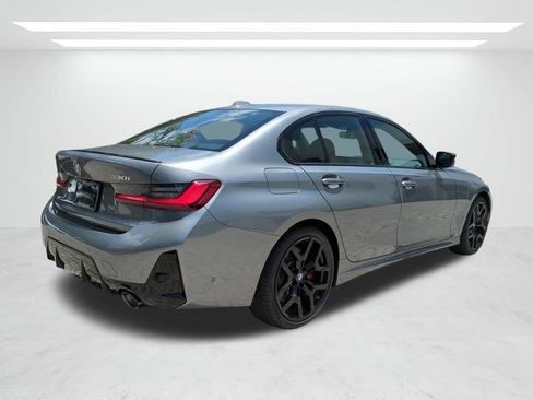 New 2026 BMW 330i Sedan w/ M Sport Package RWD image 4