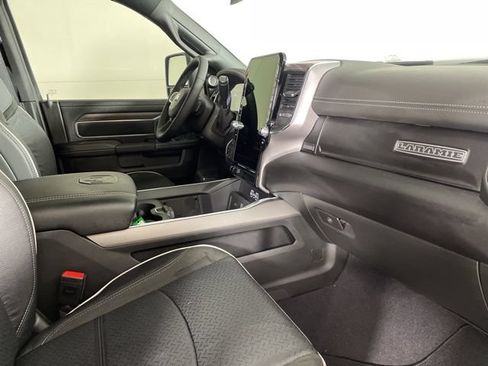 New 2026 RAM 2500 Laramie AWD/4WD image 14