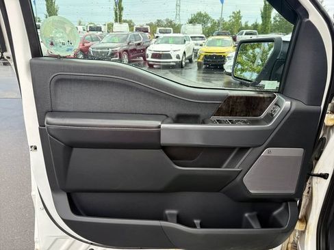 Used 2021 Ford F150 Lariat w/ Equipment Group 502A High AWD/4WD image 17