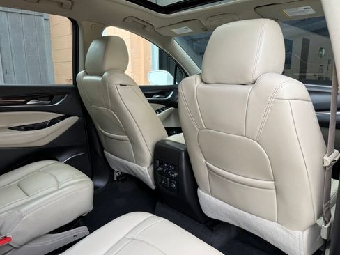 Used 2020 Buick Enclave Premium w/ Sun and Sites Package AWD/4WD image 23