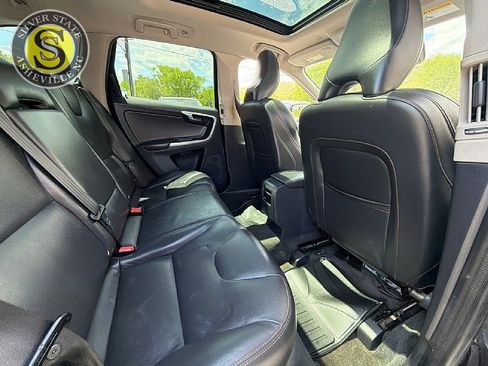 Used 2017 Volvo XC60 T5 Dynamic w/ Preferred Option Package image 18