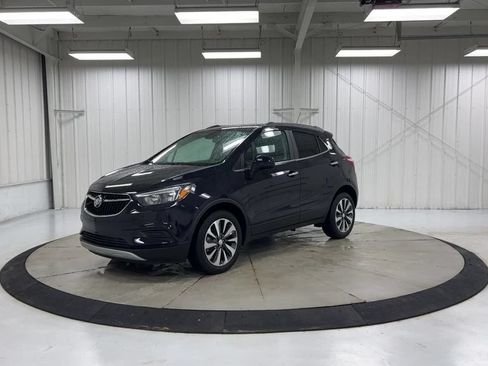 Used 2022 Buick Encore Preferred w/ Safety Package FWD image 4