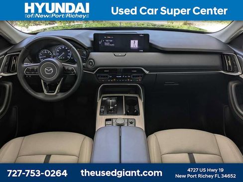 Used 2025 MAZDA CX-90 3.3 Turbo w/ Preferred Package AWD/4WD image 23