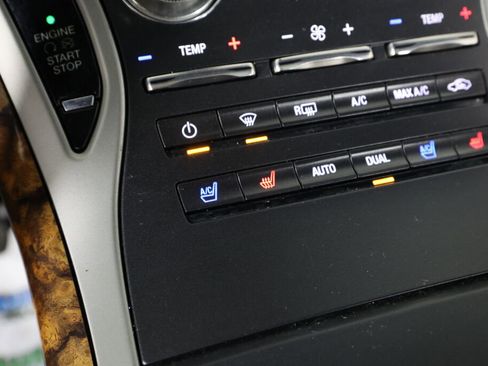 Used 2016 Lincoln MKX Reserve w/ Climate Package image 37