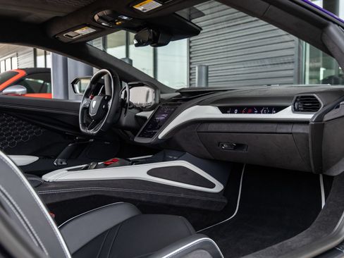Used 2026 Lamborghini Revuelto AWD/4WD image 52