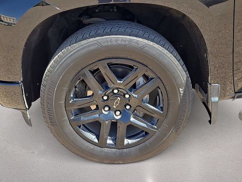 Used 2023 Chevrolet Silverado 1500 Custom RWD image 10