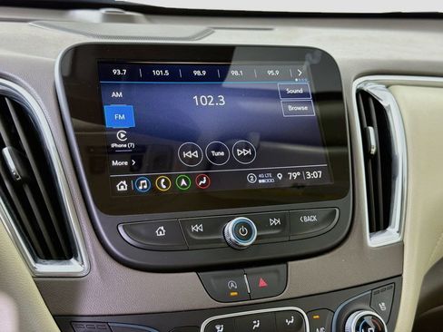 Used 2024 Chevrolet Malibu LT FWD image 18