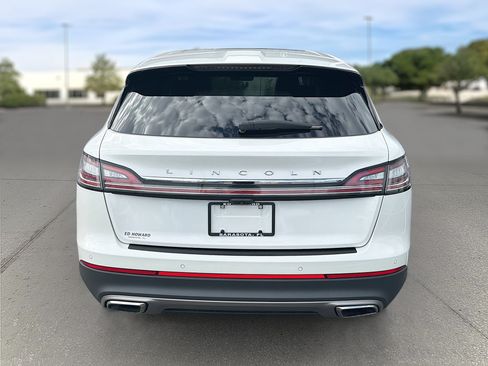 Certified 2023 Lincoln Nautilus Reserve w/ Equipment Group 201A AWD/4WD image 6