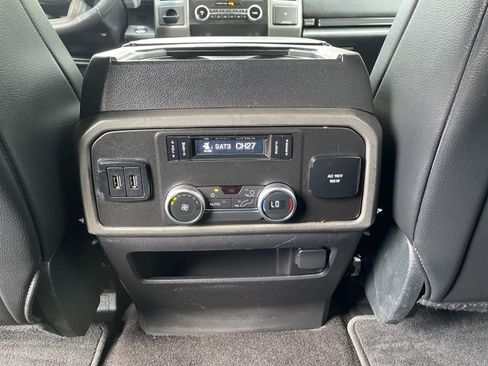 Used 2019 Ford Expedition Max XLT w/ Equipment Group 202A RWD image 41