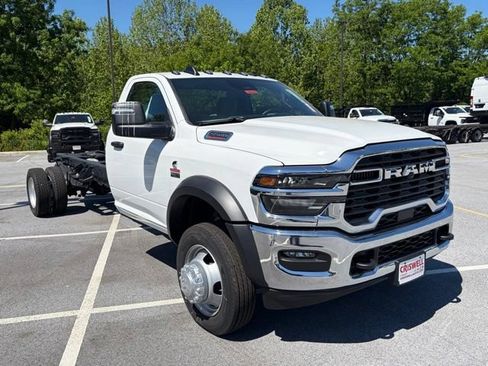 New 2026 RAM 5500 Tradesman w/ Chrome Appearance Group AWD/4WD image 2