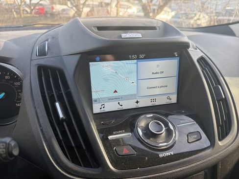 Used 2017 Ford Escape Titanium image 29