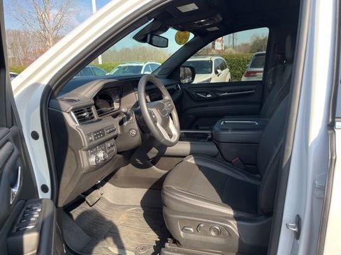 Used 2023 GMC Yukon Denali w/ Max Trailering Package image 16
