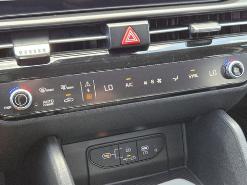 New 2026 Kia Sportage SX image 14