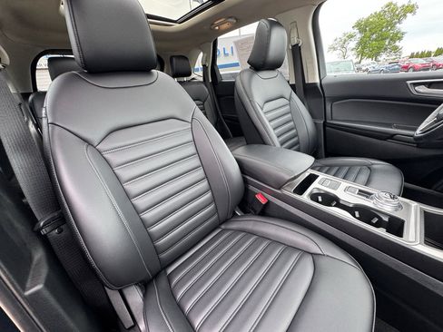 Used 2024 Ford Edge SEL w/ Convenience Package AWD/4WD image 12