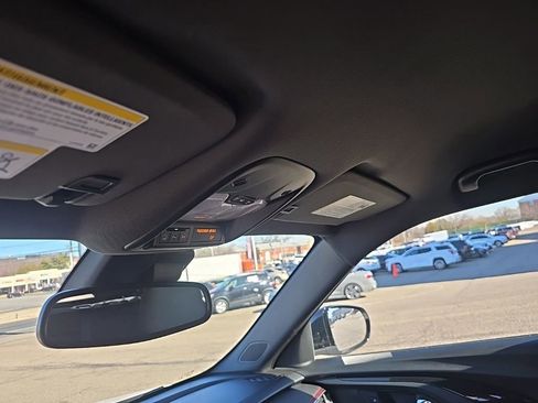 Used 2023 Chevrolet TrailBlazer RS w/ Convenience Package image 17