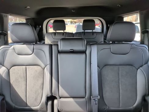 New 2026 Jeep Grand Cherokee L Laredo image 31