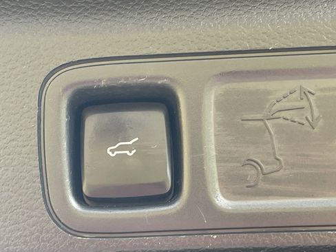 Used 2024 Ford Expedition Max Limited image 21