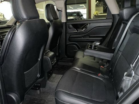 Certified 2025 Lincoln Corsair AWD w/ Equipment Group 101A image 27