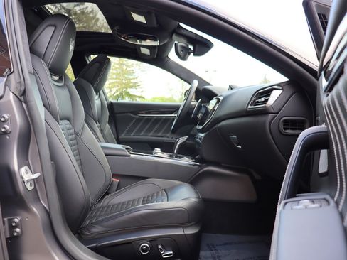 Used 2022 Maserati Ghibli Modena RWD image 20