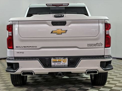 Used 2021 Chevrolet Silverado 1500 High Country AWD/4WD image 7
